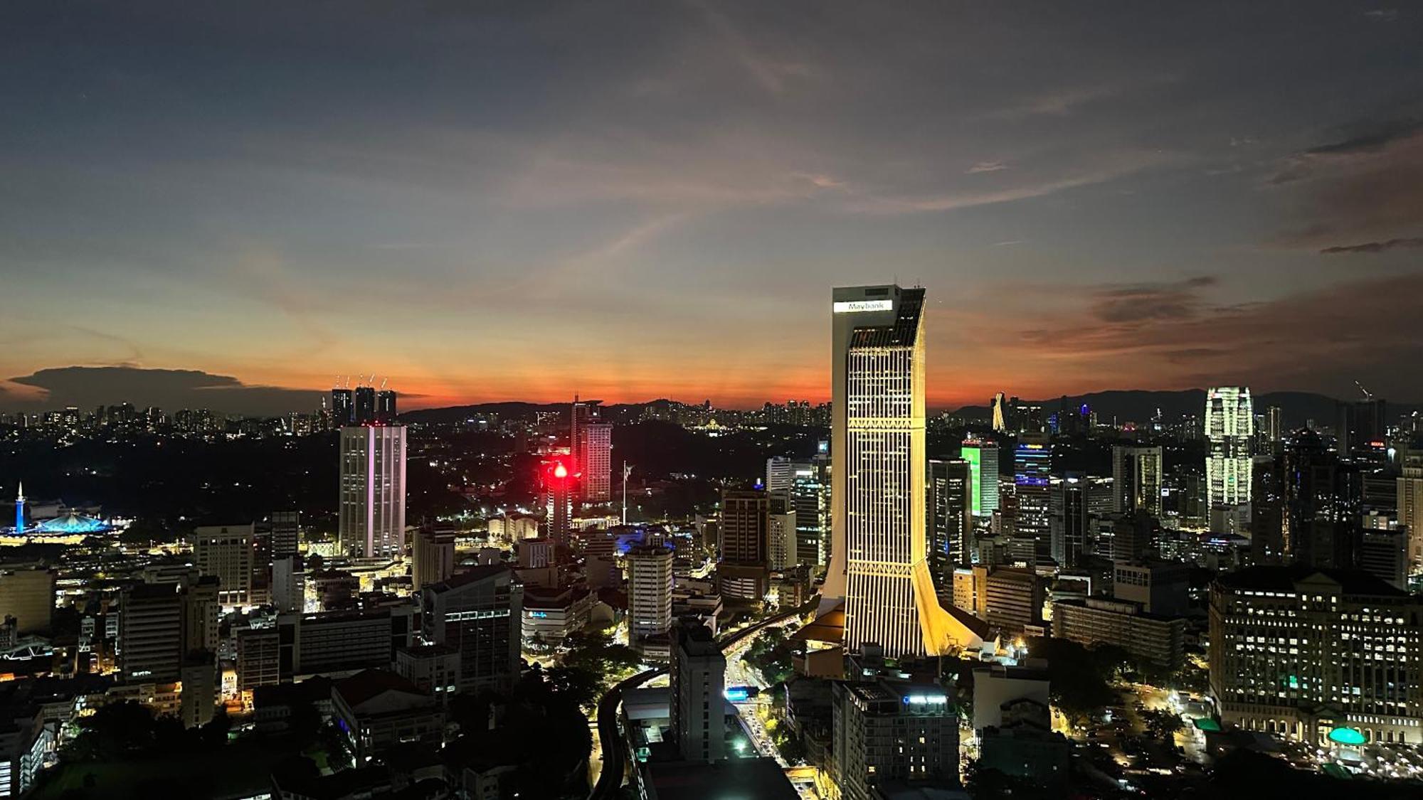 Skyline View In Bukit Bintang The Robertson 42F Apartman Kuala Lumpur Kültér fotó