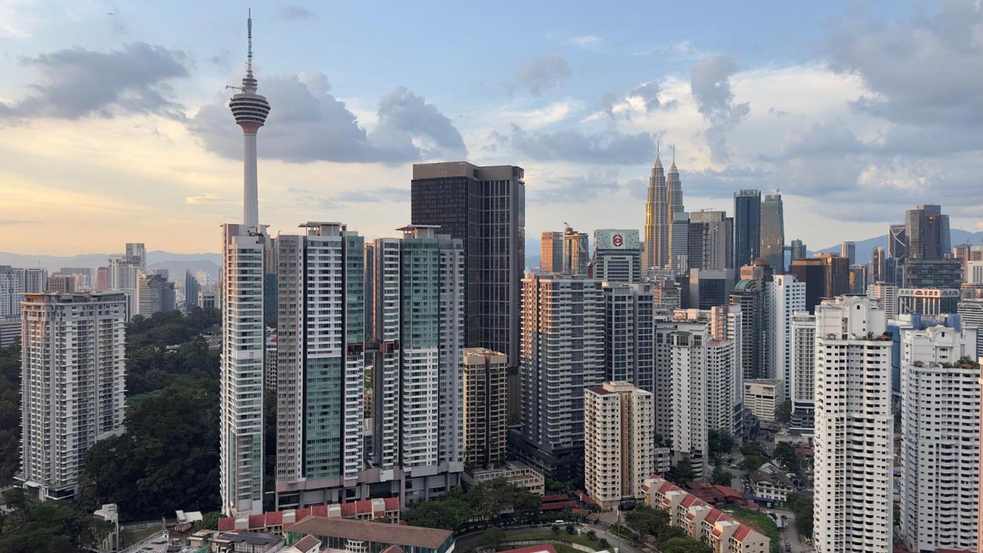Skyline View In Bukit Bintang The Robertson 42F Apartman Kuala Lumpur Kültér fotó